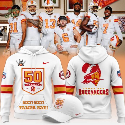 Men’s White ’76 Tampa Bay Buccaneers Game Hoodie