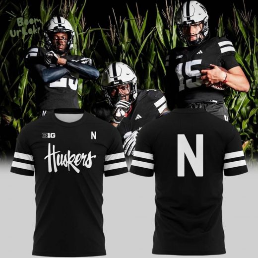 Special New Alternate Dark Mode Helmet Logo Tshirt In Black